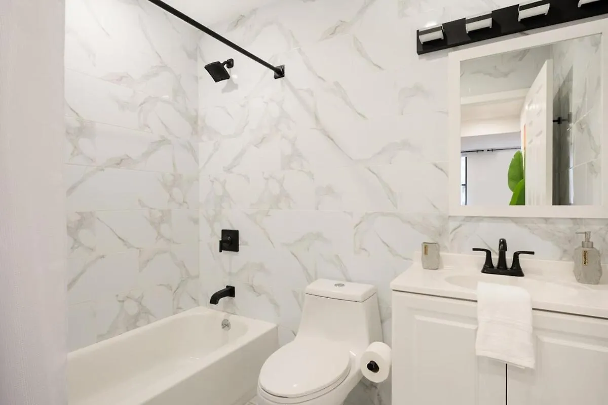 240-10 New Modern Studio Ues W&D New York Apartment